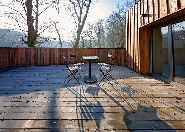 Exclusive Viva 招待所 马达伯乐斯拉夫